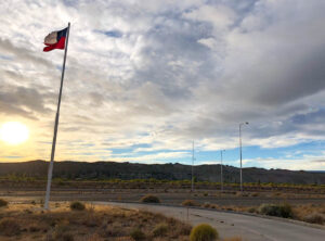 Chile Chico to Los Antinguos: Walking Across the Border #bordercrossing #patagonia