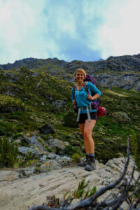 Hiking solo with confidence on the Routeburn Track in New Zealand #hikingsolo #solohiking #solohiker