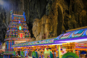 The very colourful Hindu temple at Batu Caves in Kuala Lumpur, Malaysia. #batucaves #malaysia